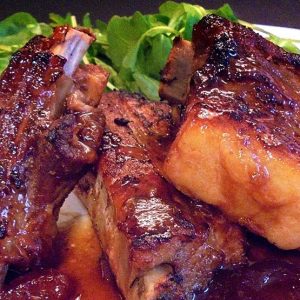 Cuete en salsa de ciruela